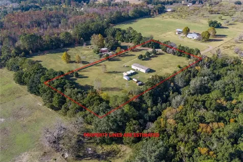 129 Perry Road Hawthorne FL 32640