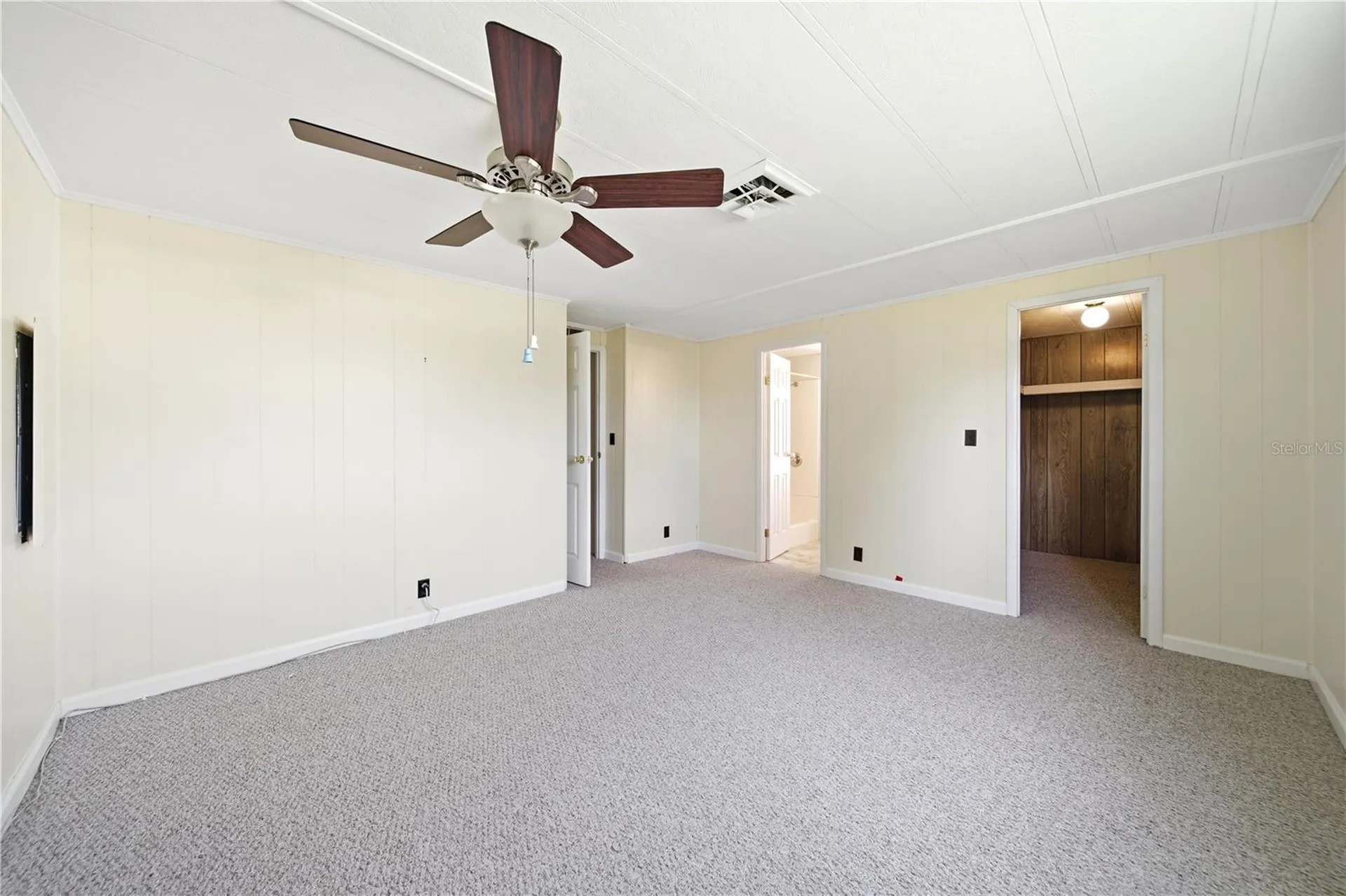 1000 Walker Street Daytona Beach FL 32117