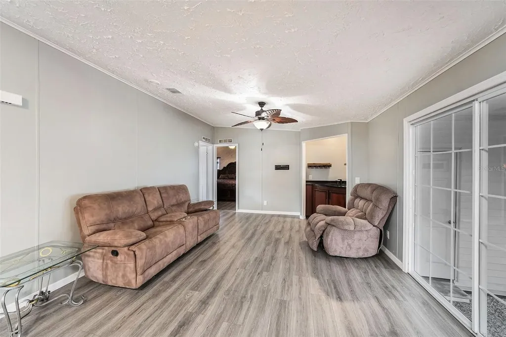 37617 Amigo Drive Zephyrhills FL 33541