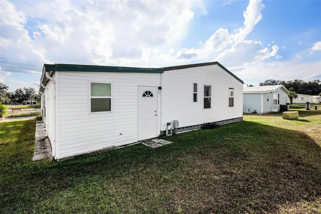 37617 Amigo Drive Zephyrhills FL 33541