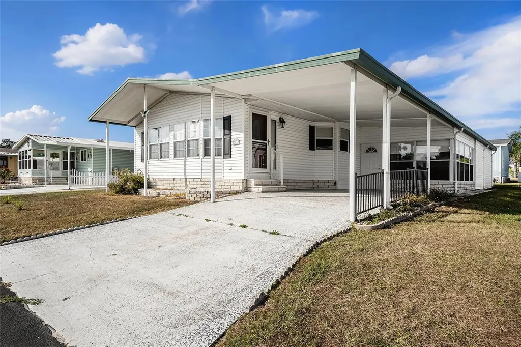 37617 Amigo Drive Zephyrhills FL 33541