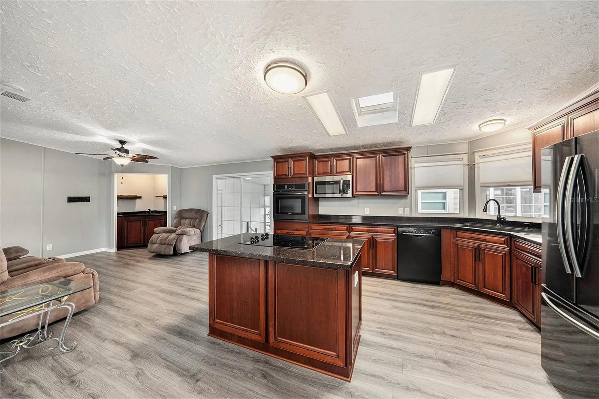 37617 Amigo Drive Zephyrhills FL 33541