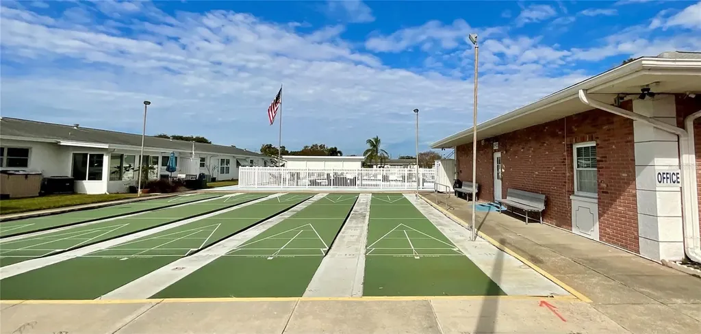 10004 Tulip Street N Pinellas Park FL 33782