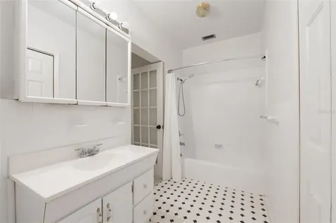 3730 NW 37th Terrace Gainesville FL 32606