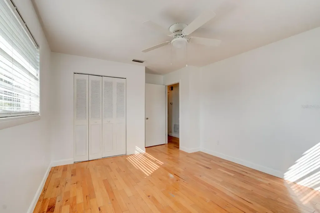 922 Locust Street New Smyrna Beach FL 32169