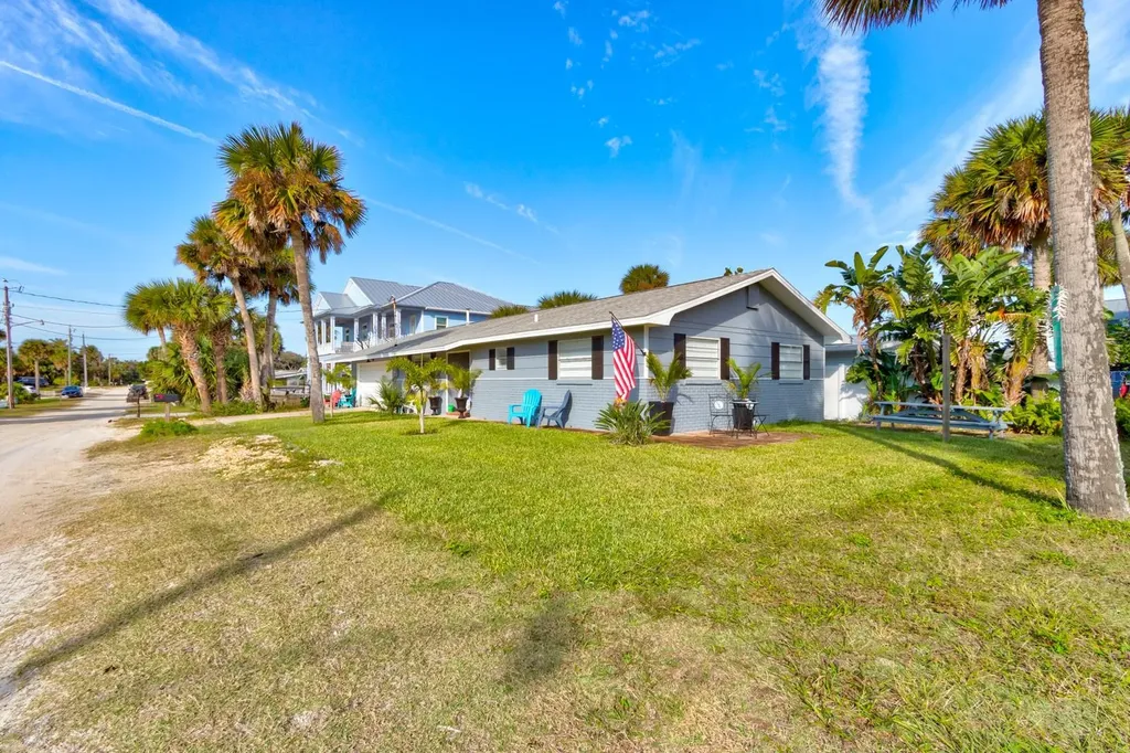 922 Locust Street New Smyrna Beach FL 32169