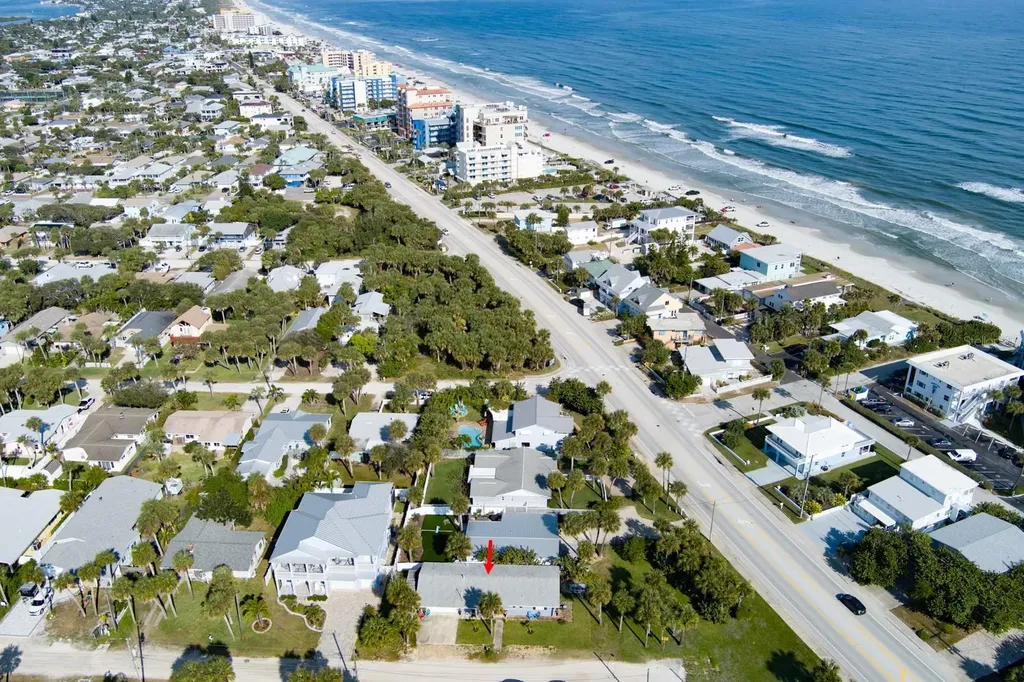 922 Locust Street New Smyrna Beach FL 32169