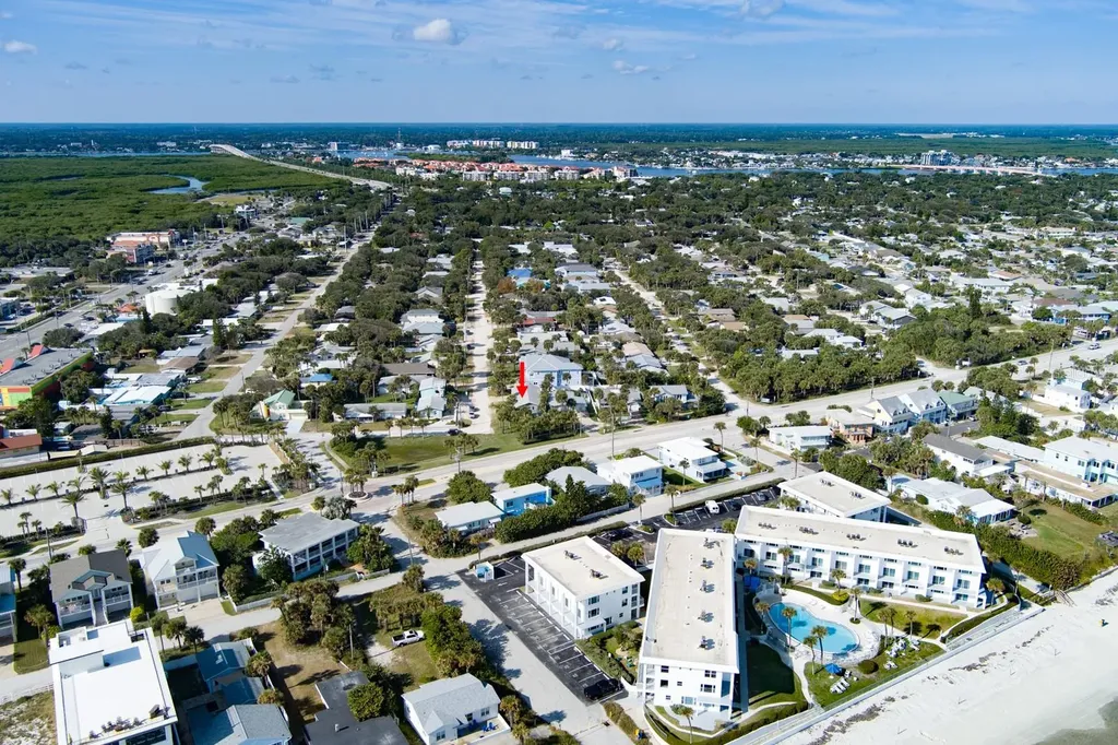 922 Locust Street New Smyrna Beach FL 32169