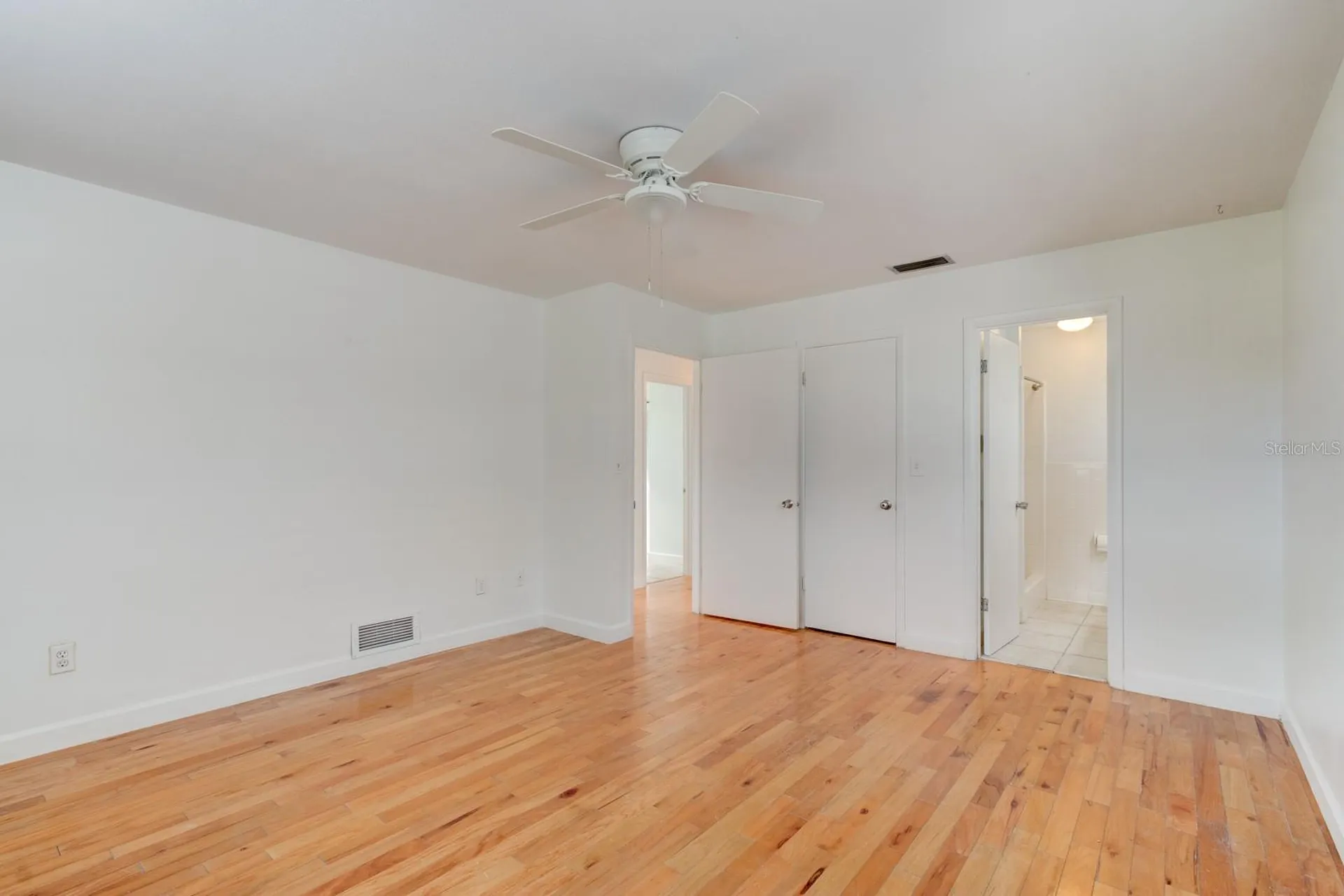 922 Locust Street New Smyrna Beach FL 32169