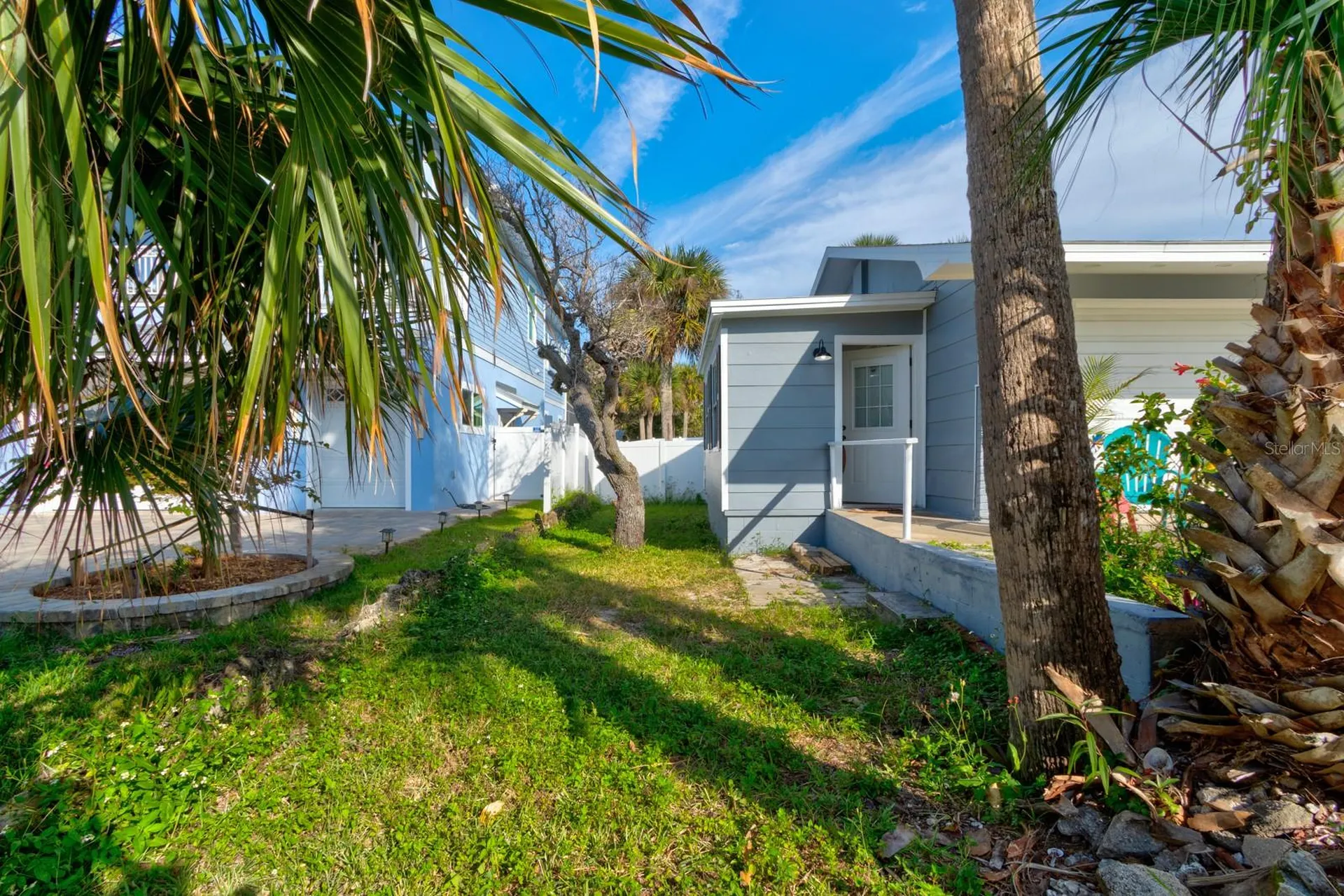 922 Locust Street New Smyrna Beach FL 32169