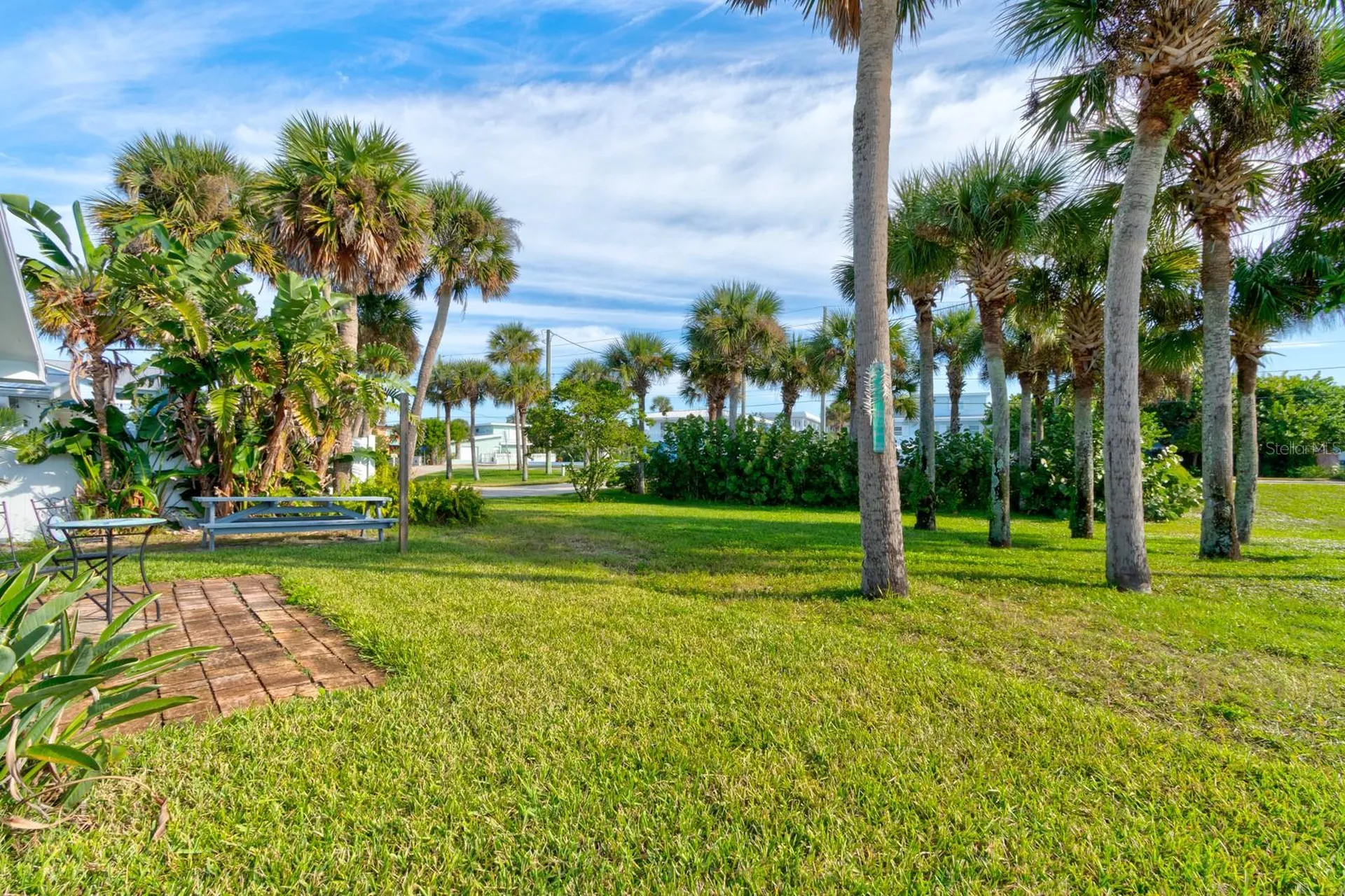 922 Locust Street New Smyrna Beach FL 32169