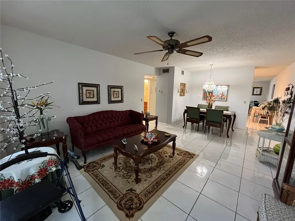 2253 Norwegian Drive Clearwater FL 33763