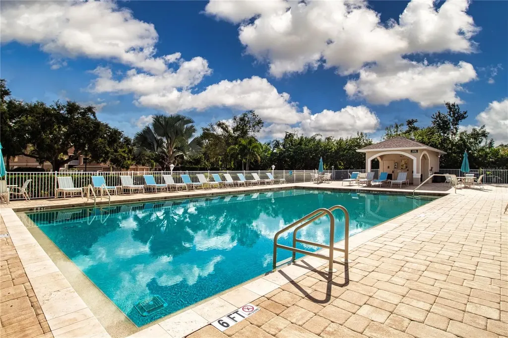 5300 Hyland Hills Avenue Sarasota FL 34241