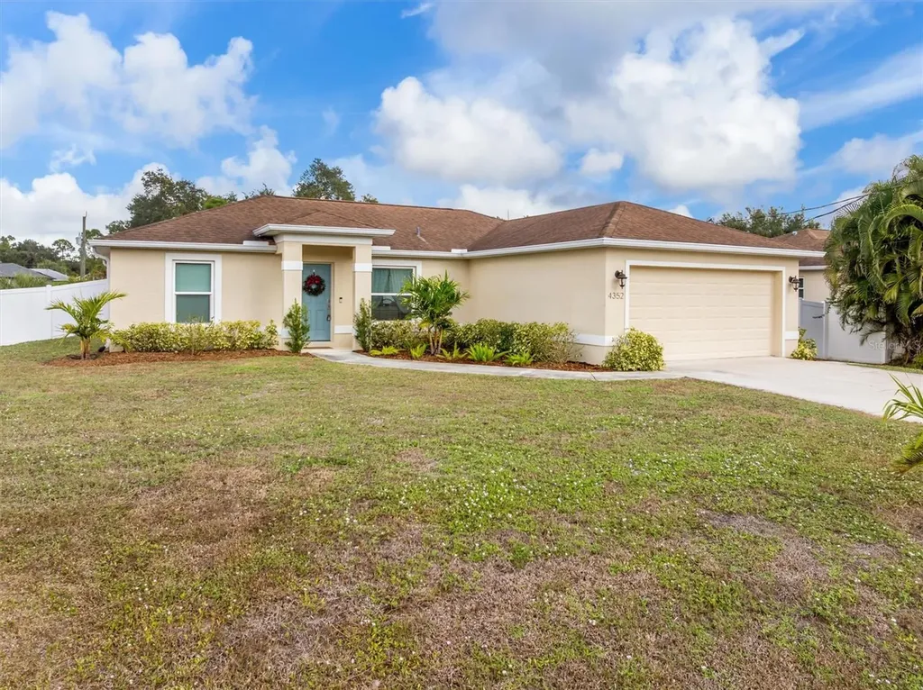 4352 Adelaide Avenue North Port FL 34288