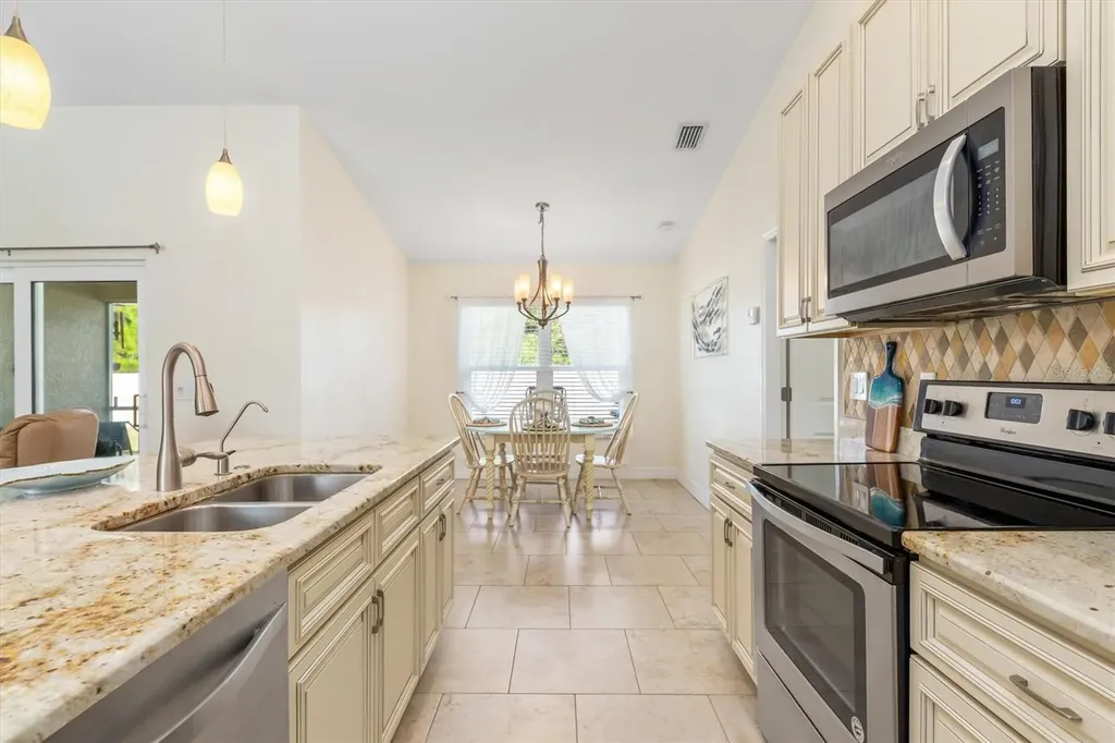 4352 Adelaide Avenue North Port FL 34288
