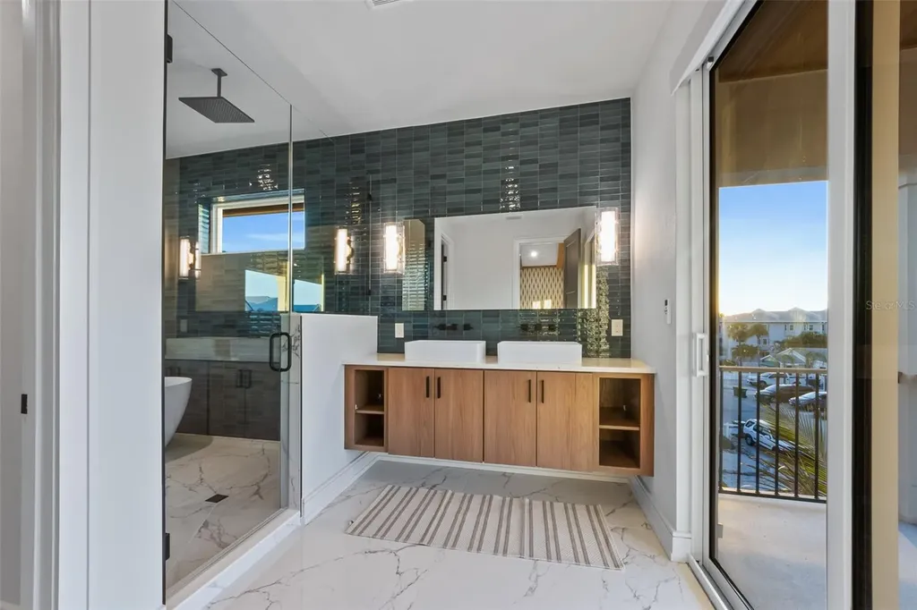 150 Grant Drive Sarasota FL 34236