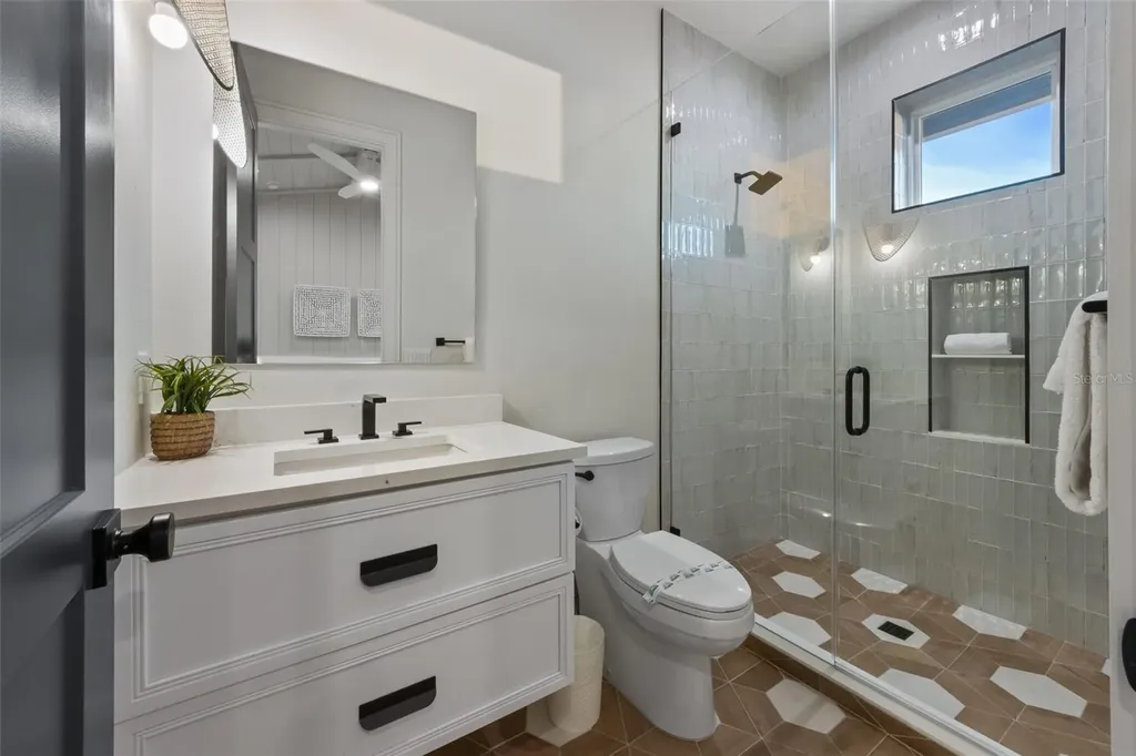 150 Grant Drive Sarasota FL 34236