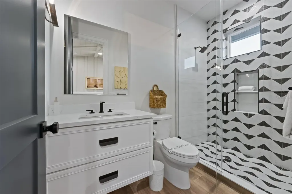 150 Grant Drive Sarasota FL 34236
