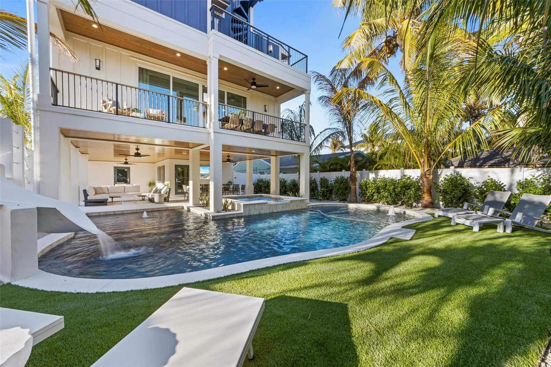 150 Grant Drive Sarasota FL 34236