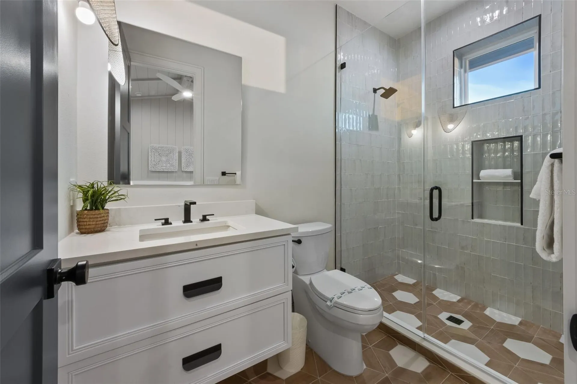 150 Grant Drive Sarasota FL 34236
