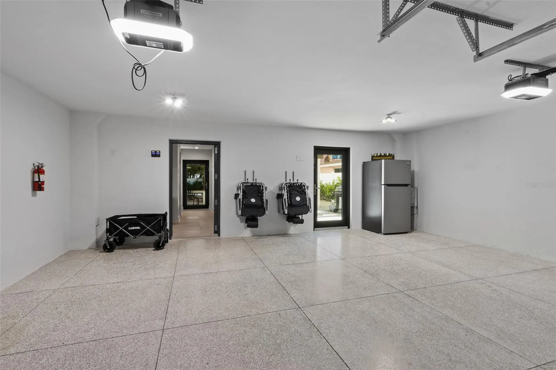 150 Grant Drive Sarasota FL 34236