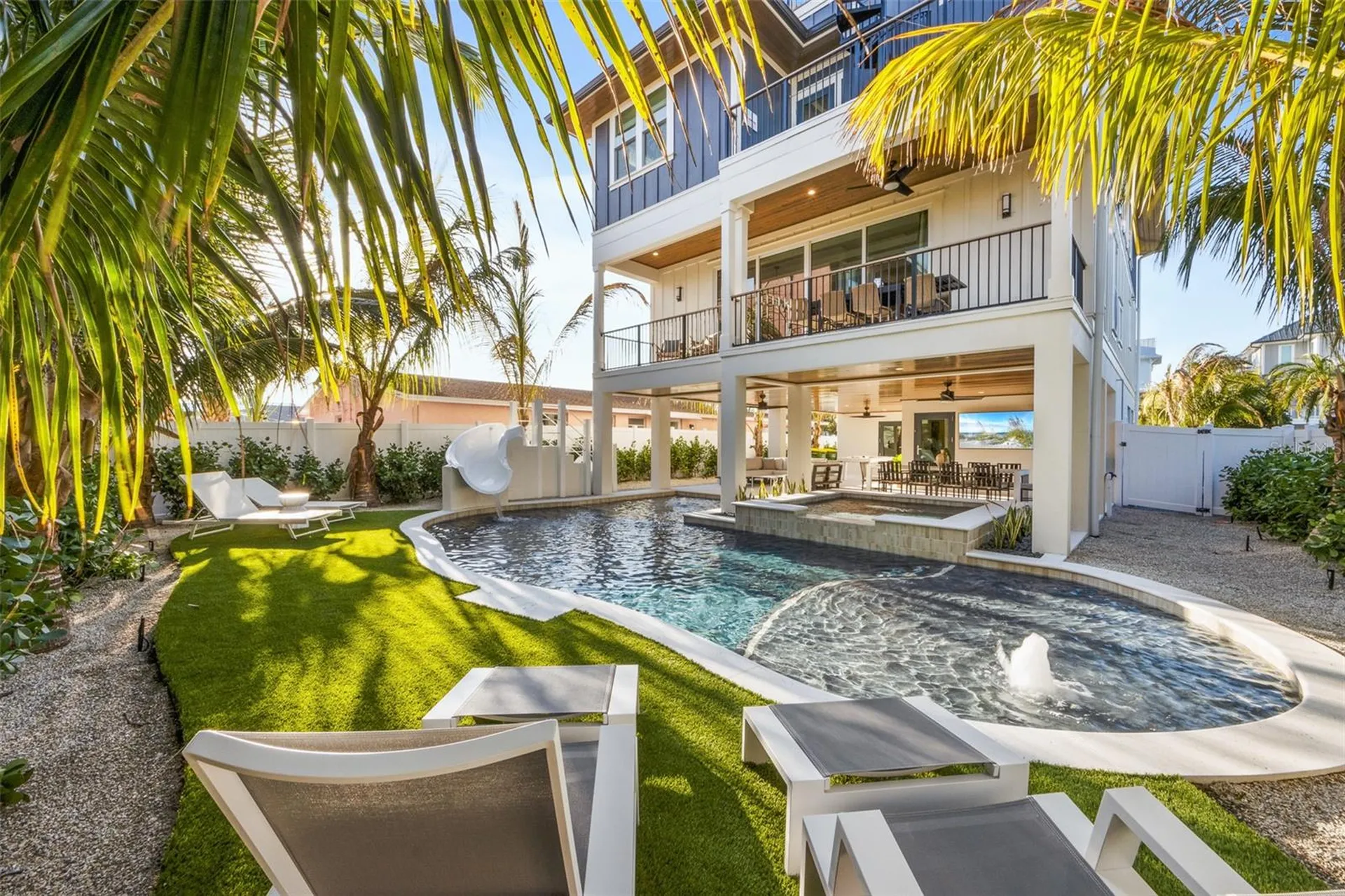 150 Grant Drive Sarasota FL 34236