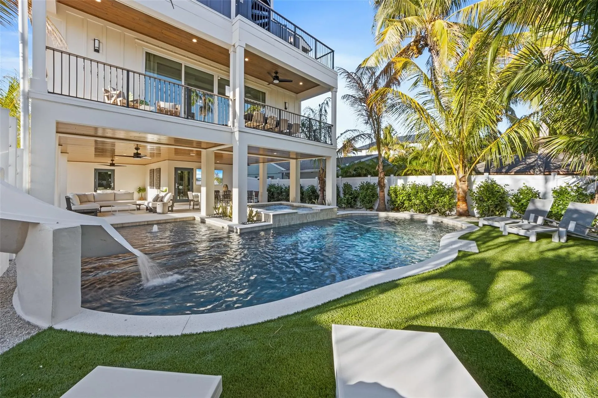 150 Grant Drive Sarasota FL 34236