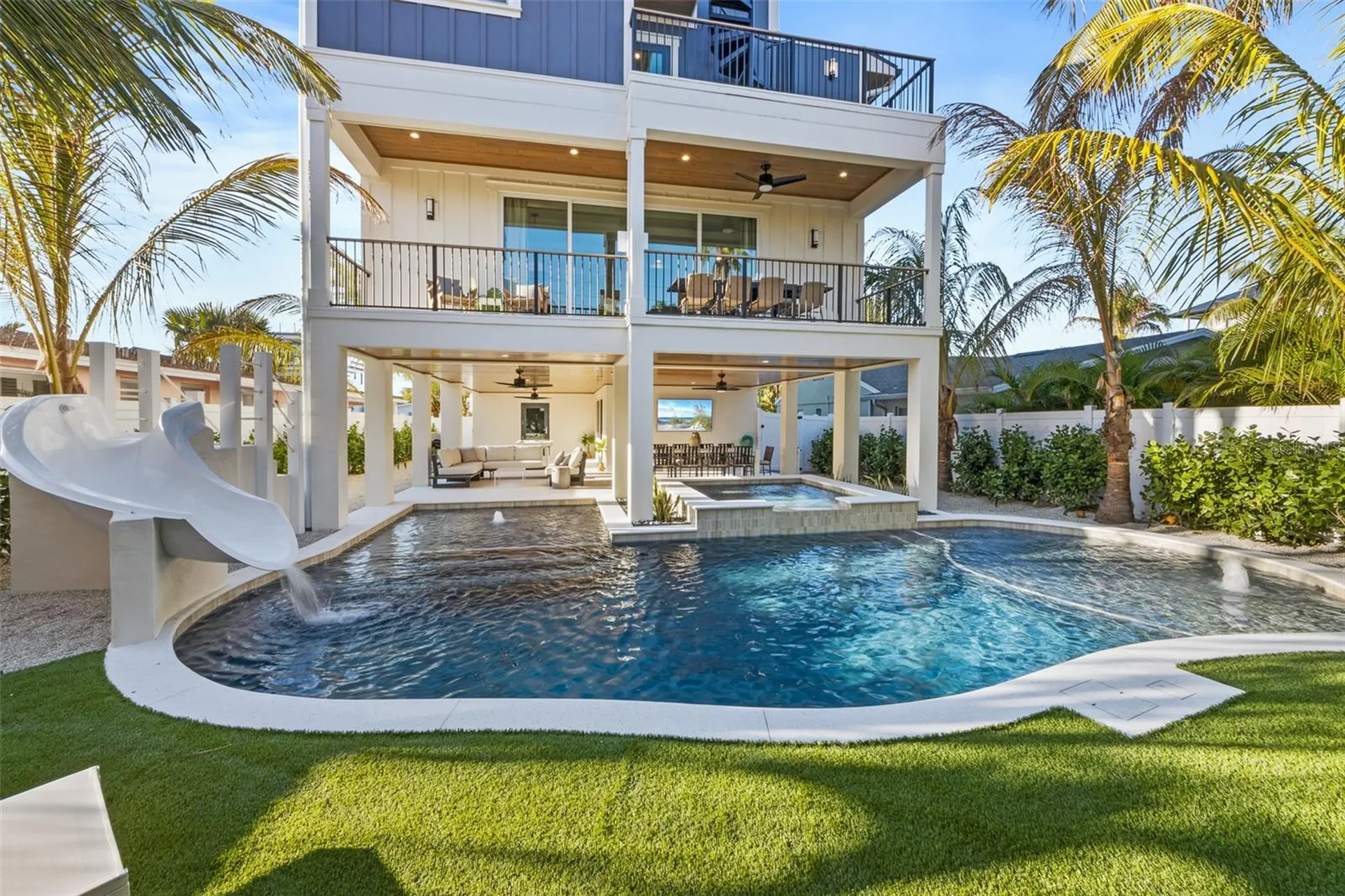 150 Grant Drive Sarasota FL 34236