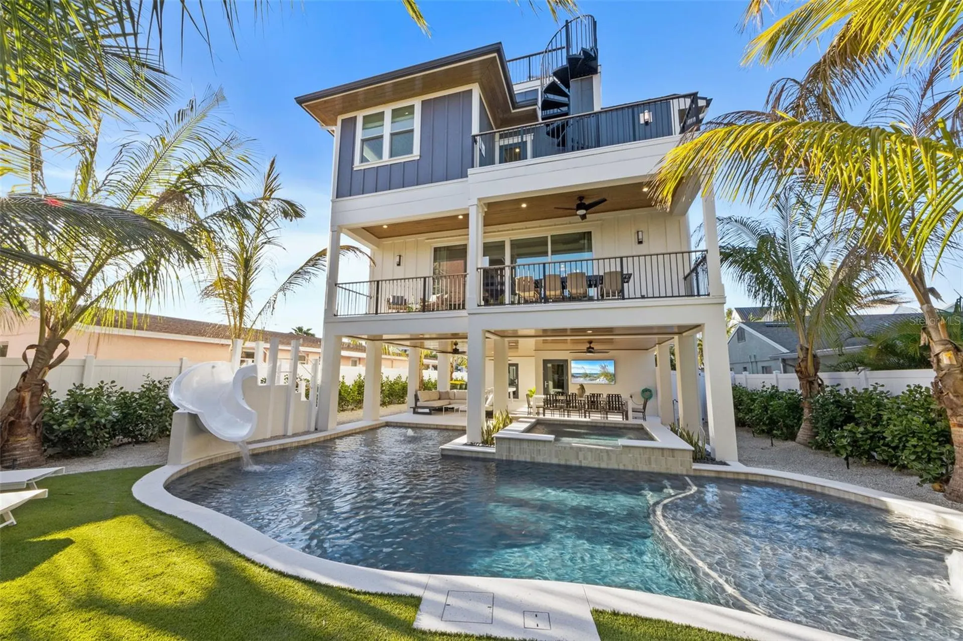 150 Grant Drive Sarasota FL 34236