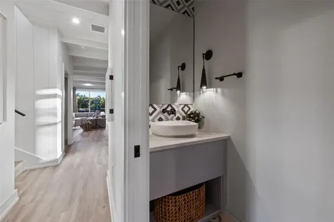 150 Grant Drive Sarasota FL 34236