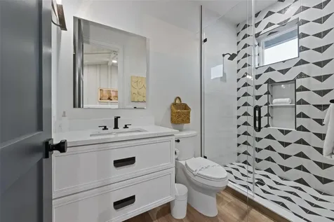 150 Grant Drive Sarasota FL 34236
