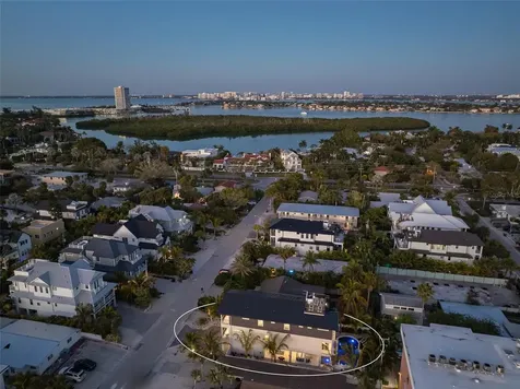 150 Grant Drive Sarasota FL 34236
