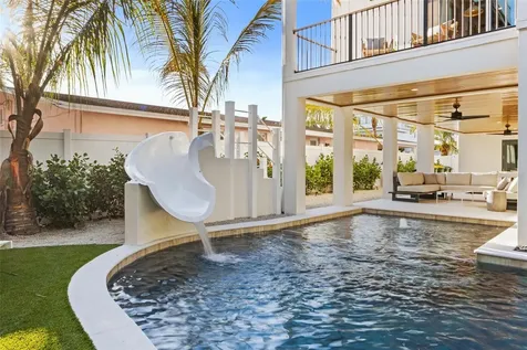 150 Grant Drive Sarasota FL 34236