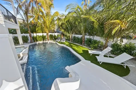 150 Grant Drive Sarasota FL 34236