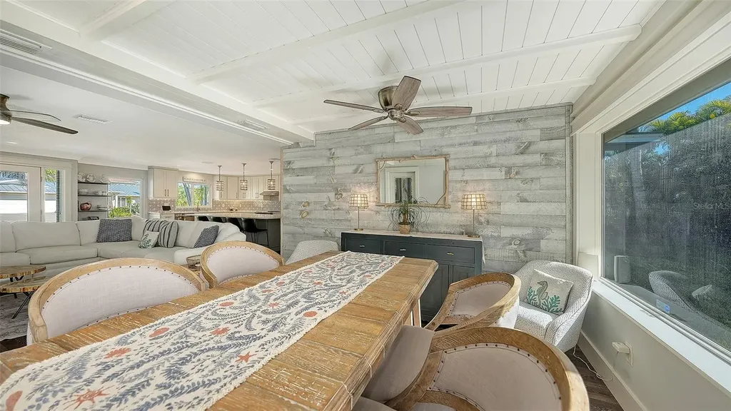 1050 Bogey Lane Longboat Key FL 34228