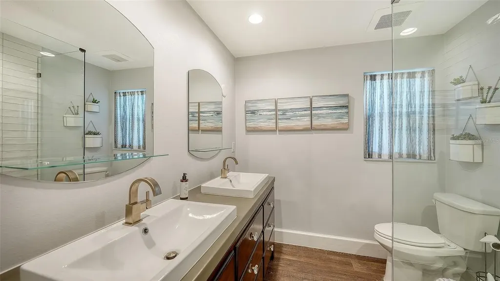 1050 Bogey Lane Longboat Key FL 34228