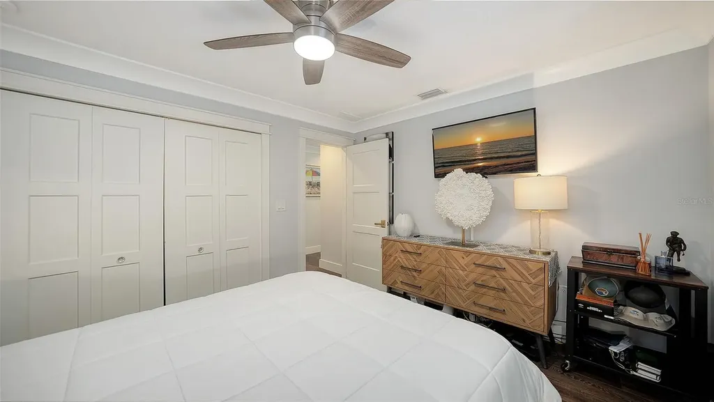 1050 Bogey Lane Longboat Key FL 34228