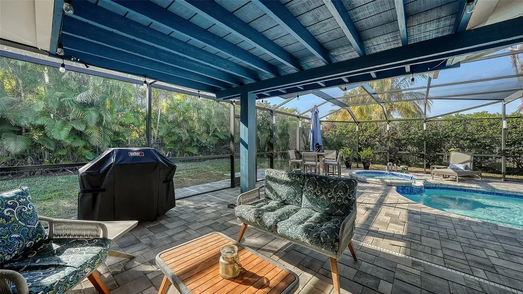 1050 Bogey Lane Longboat Key FL 34228