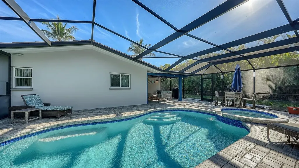1050 Bogey Lane Longboat Key FL 34228