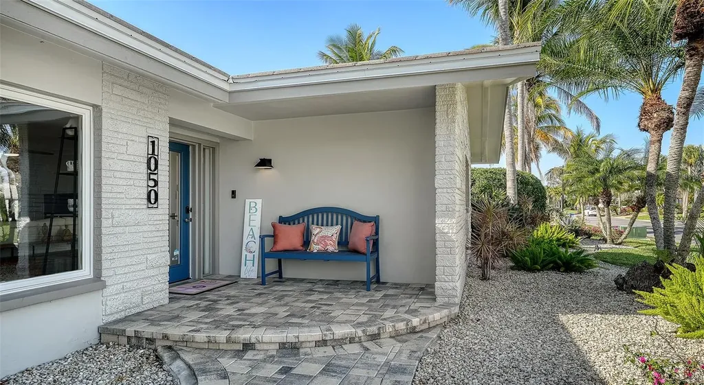 1050 Bogey Lane Longboat Key FL 34228