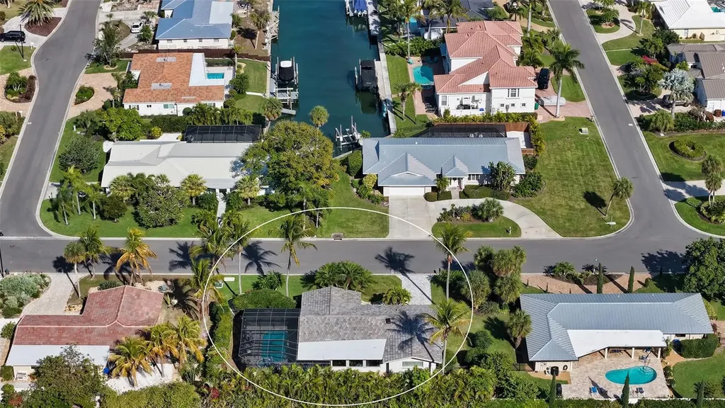 1050 Bogey Lane Longboat Key FL 34228