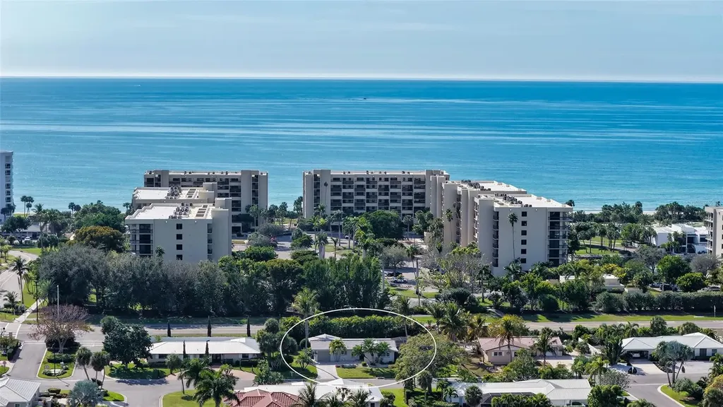 1050 Bogey Lane Longboat Key FL 34228