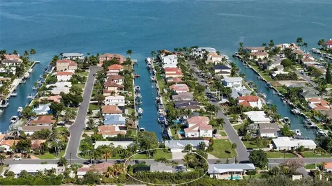 1050 Bogey Lane Longboat Key FL 34228