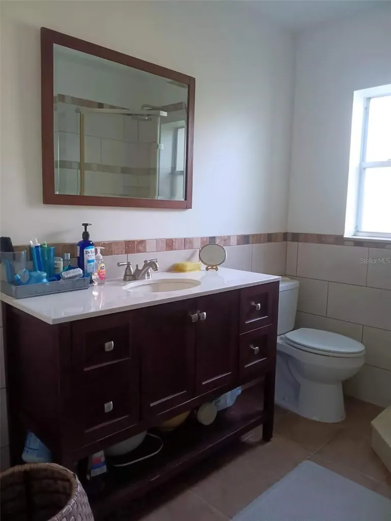 4245 Edgewater Drive Orlando FL 32804