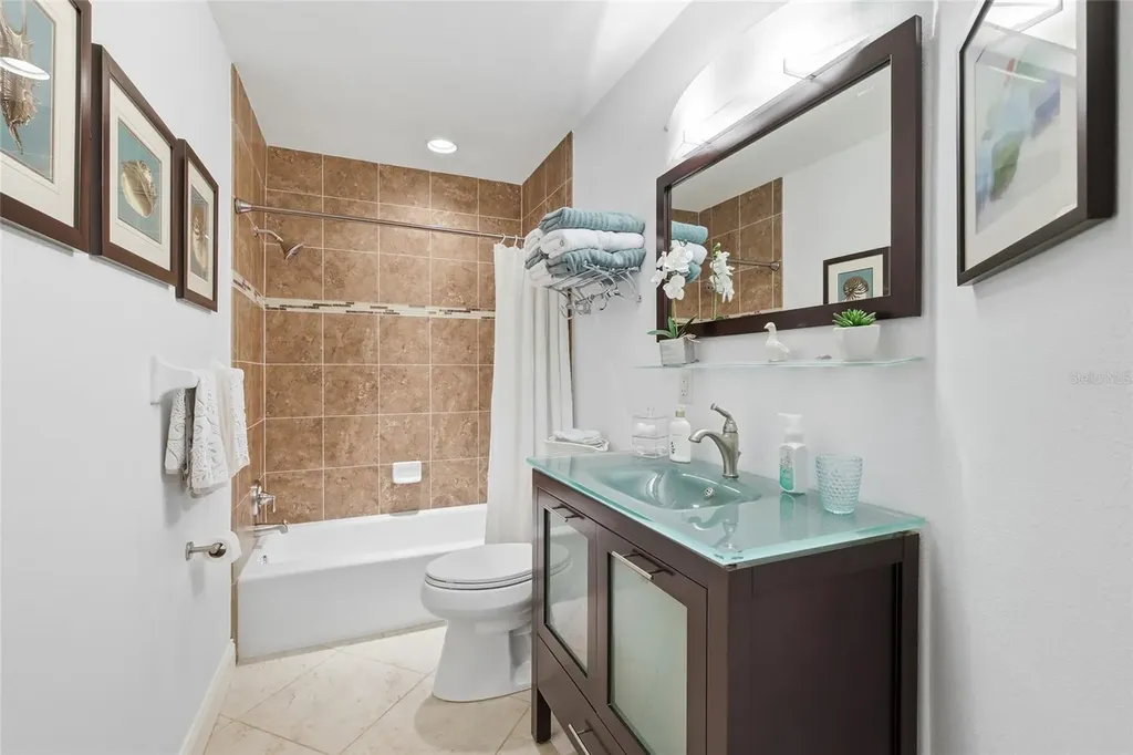 4367 Woodmans Chart Sarasota FL 34235