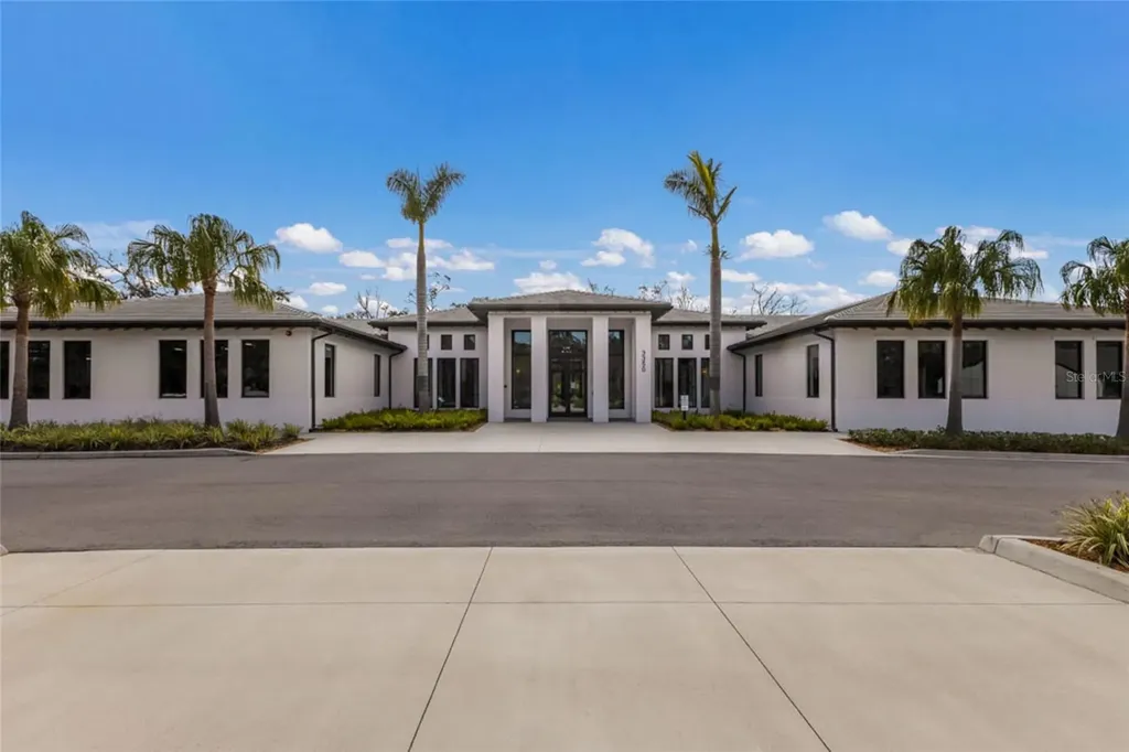 4367 Woodmans Chart Sarasota FL 34235