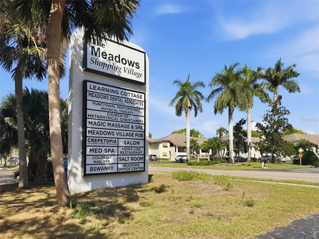 4367 Woodmans Chart Sarasota FL 34235