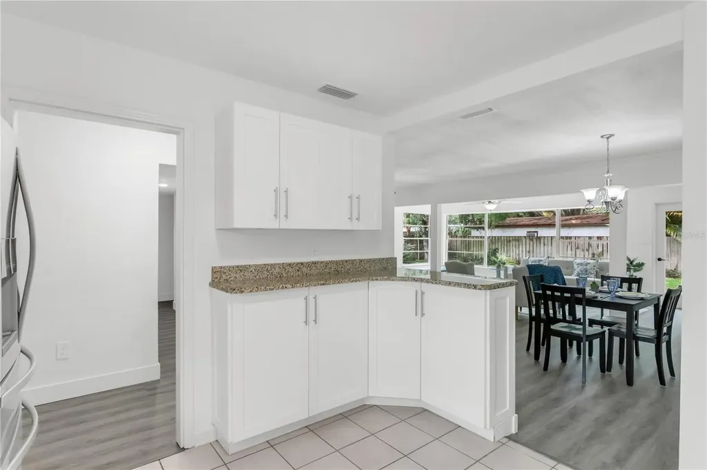 4105 W Oakellar Avenue Tampa FL 33611