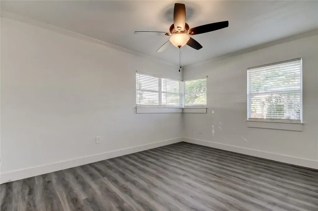 4105 W Oakellar Avenue Tampa FL 33611