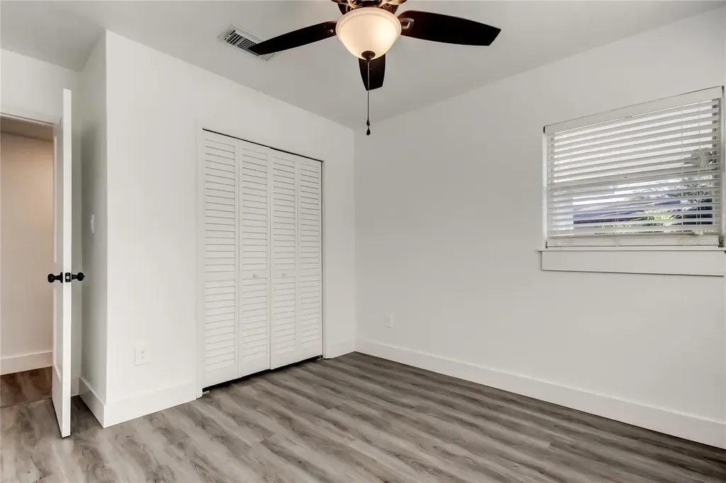 4105 W Oakellar Avenue Tampa FL 33611